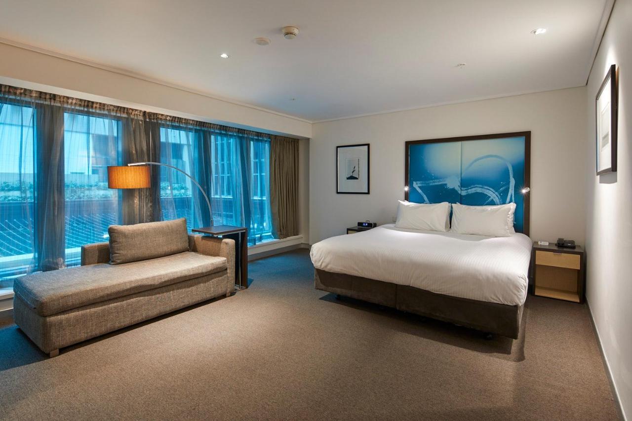 Novotel Melbourne On Collins Exterior photo